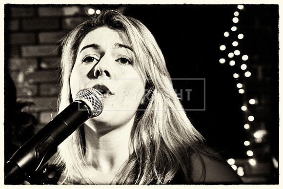 LIVE BAND PUBLICITY SHOT