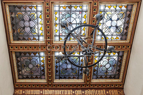 STAINED GLASS WINDOW